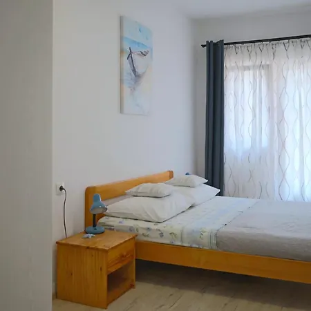 Ana House With