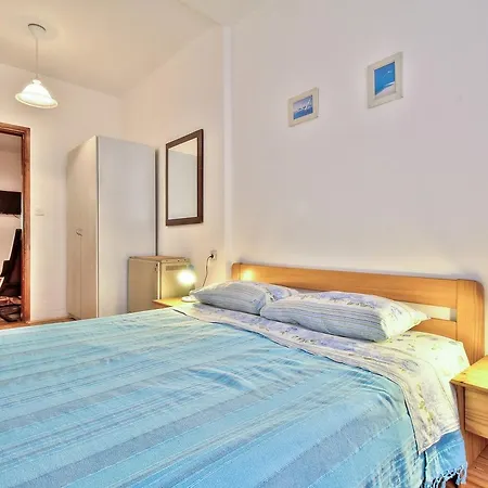 Ana House With Umag